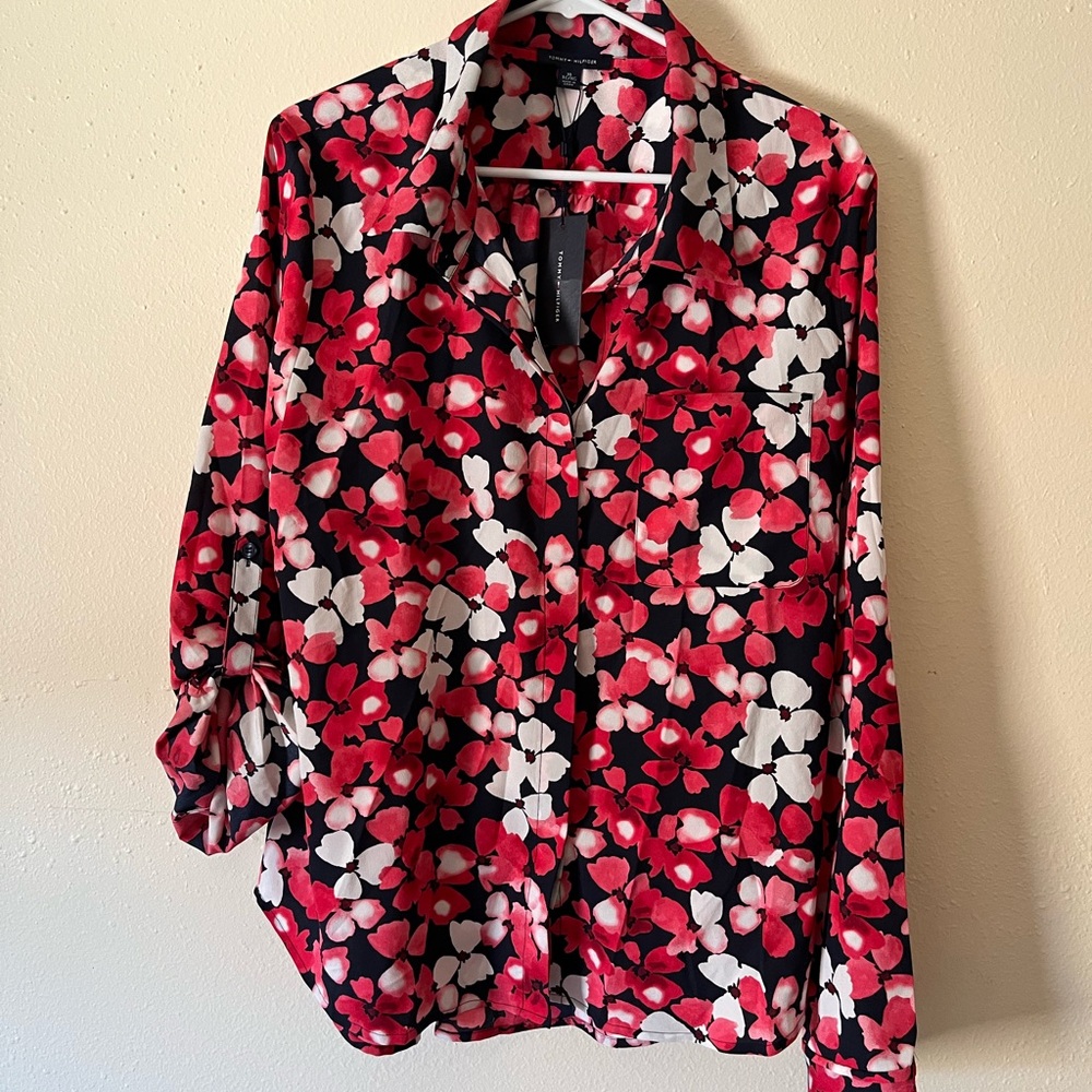 NEW Tommy Hilfiger High Low Roll Tab Sleeve Top XL